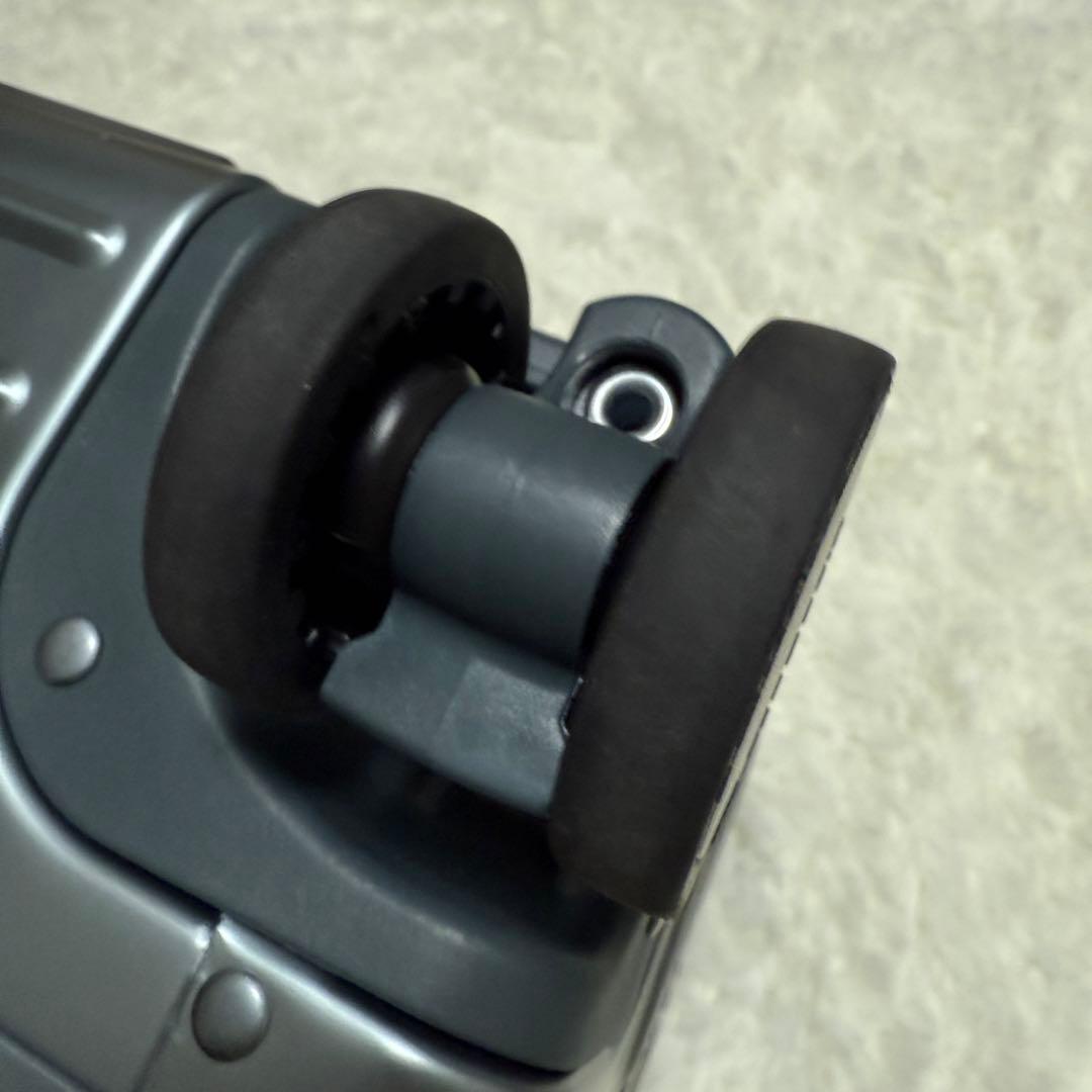 【使用一度】INNOVATOR アルミキャリーケース 1611stp 42L