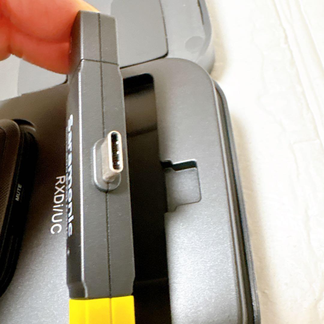 Saramonic ワイヤレスマイク　ピンマイク　取材　自撮り