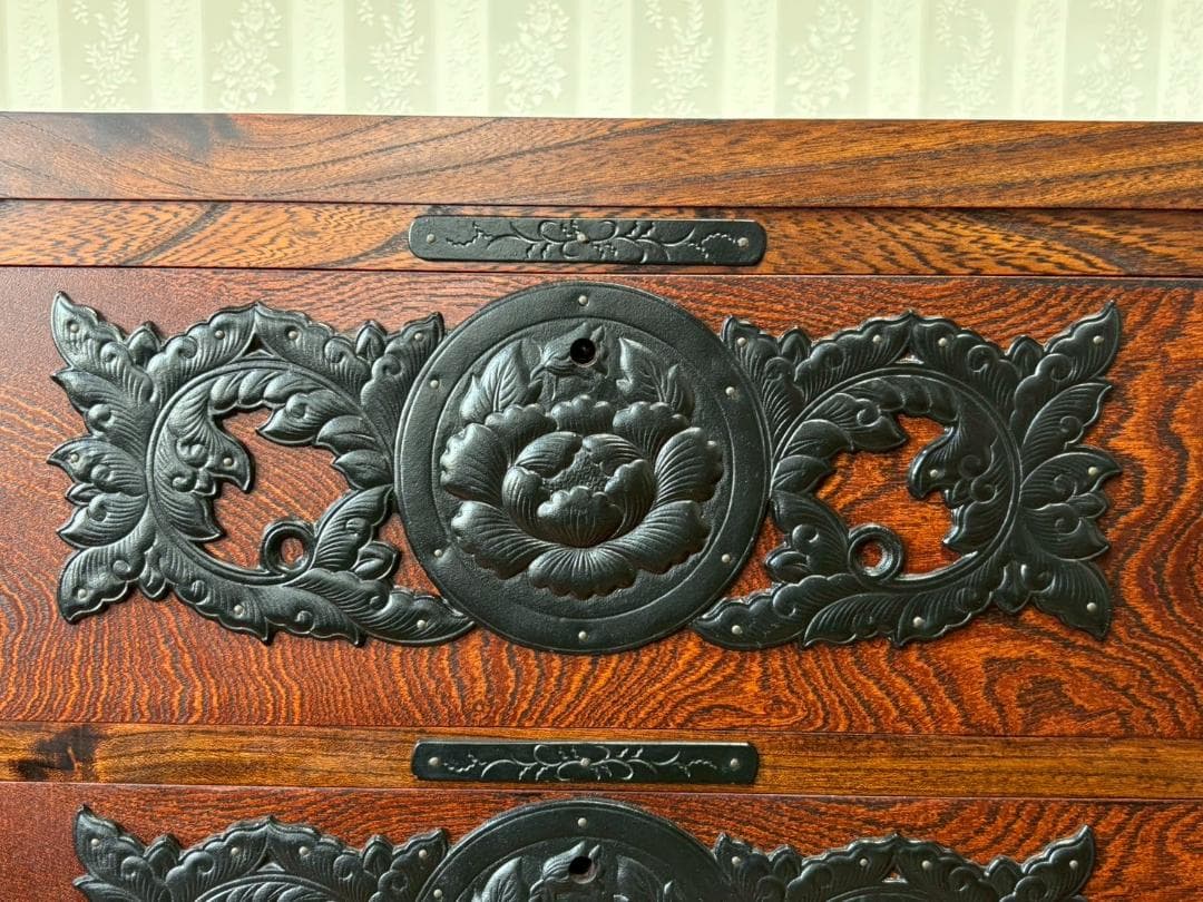 美品　岩谷堂箪笥　欅　4段チェスト　鍵付き