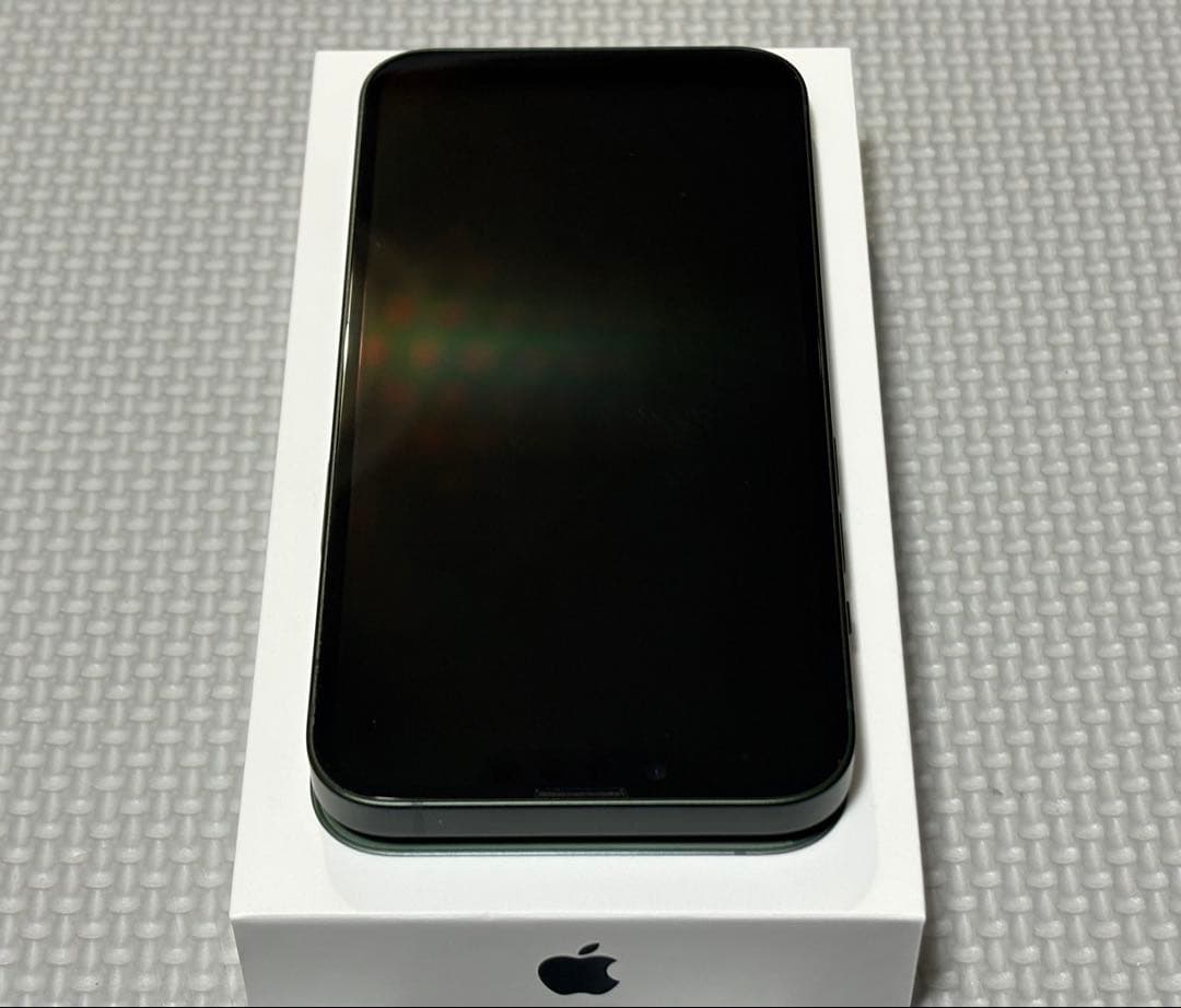 Apple iPhone 13 128GBミッドナイトグリーン 本体 おまけ付き