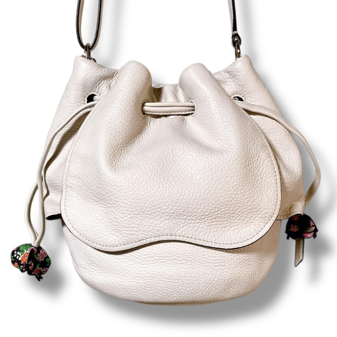 コーチ 良品 2way 斜め掛け可 レザー 巾着ショルダーバッグ ホワイト系