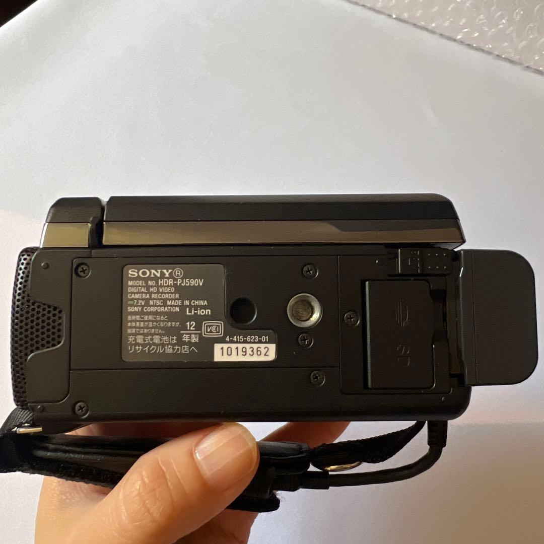 美品　SONY HDR-PJ590V ビデオカメラ プロジェクター内蔵