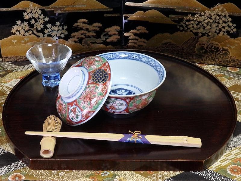 大聖寺伊万里　金襴手　丸紋　鳥に柘榴の図　蓋付鉢　B291AS-CPk