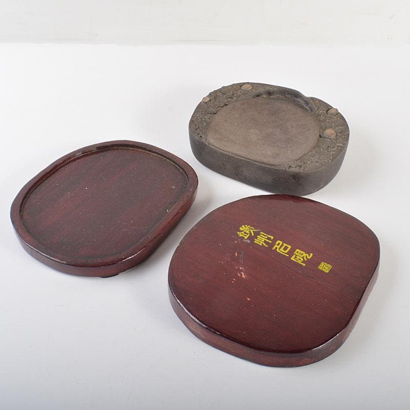 中国　書道具　梅花文　端渓硯　唐木蓋　V　6619