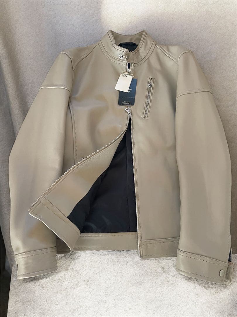 新品　ラトルトラップ　ライトベージュ シングルライダースジャケットＬ