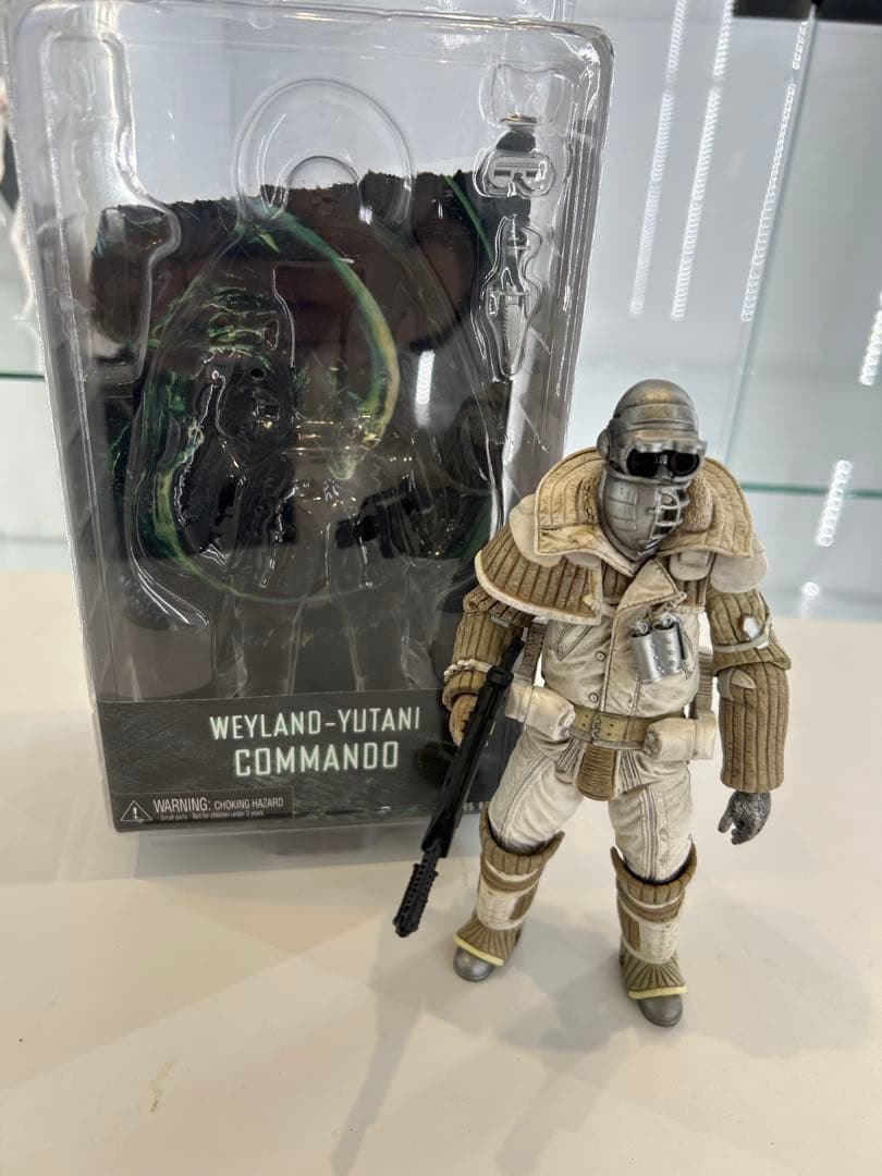 NECA エイリアン3 ウェイランドユタニ　コマンドー