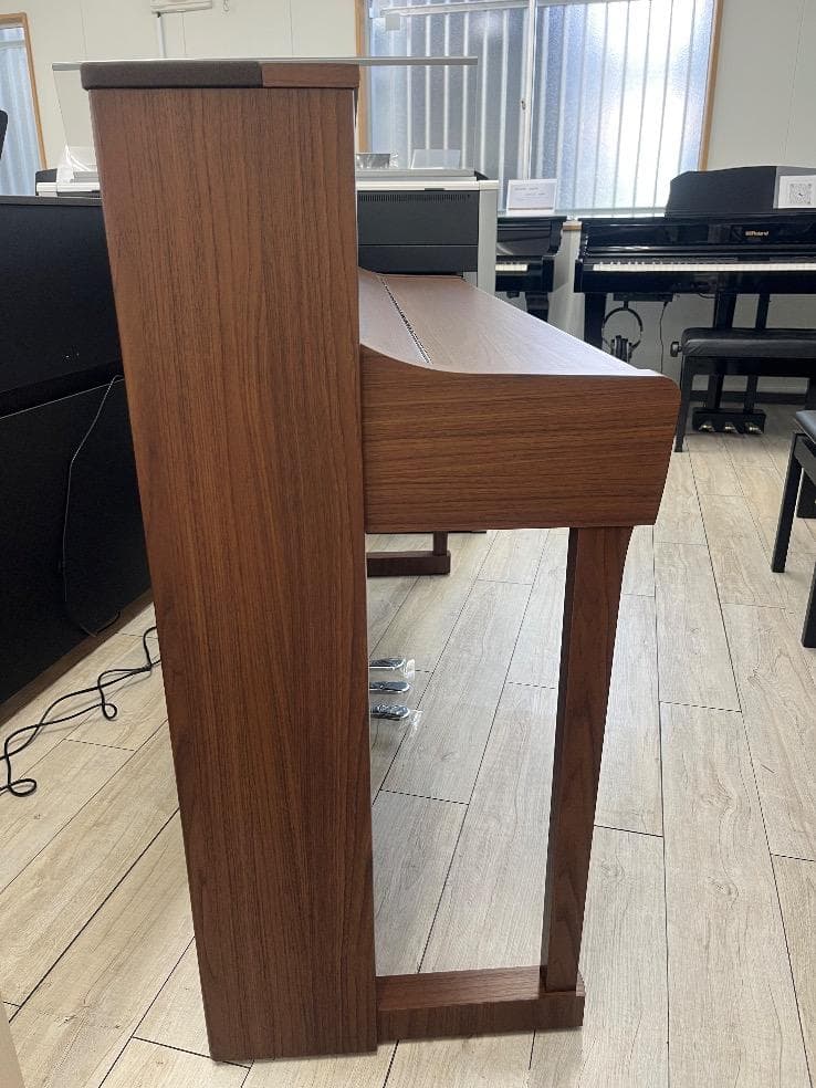 ★77633【電子ピアノ】KAWAI　CA901NW　23年製