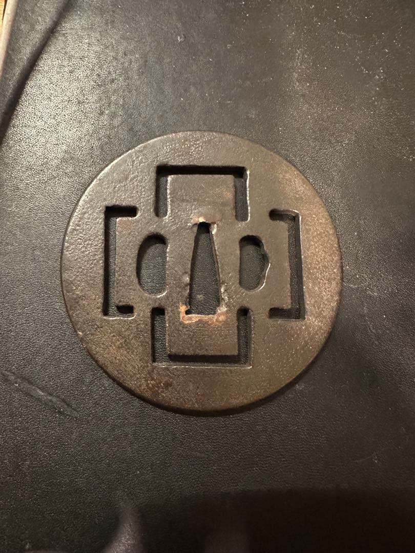 鍔　剣花菱図、謎図柄二枚