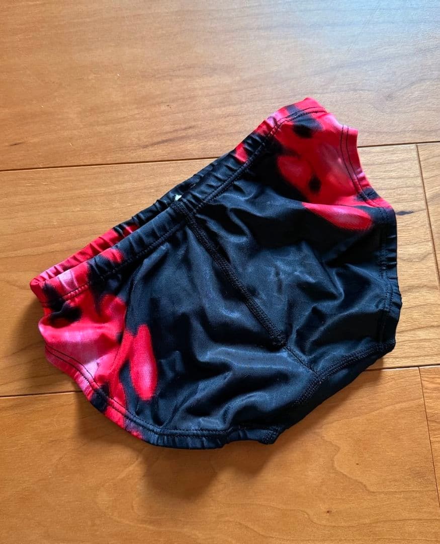 【美品】speedo アクアブレード ブラック×レッド S 光沢 ウロコ　競パン