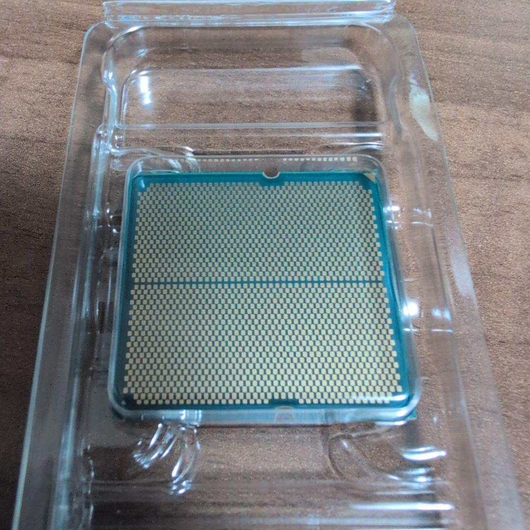 AMD Ryzen 7 7800X3D CPU トレー品[バルク品] 新品未開封