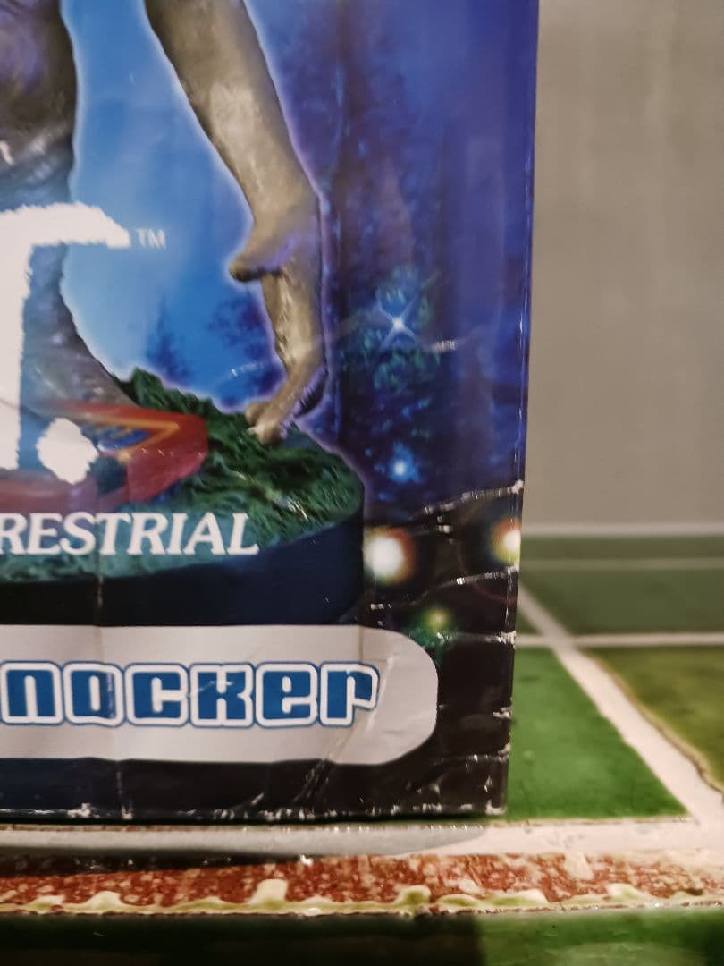 E.T. HEADKNOCKERS フィギュア