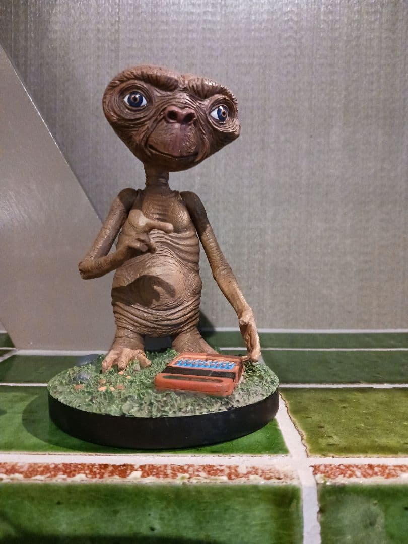 E.T. HEADKNOCKERS フィギュア