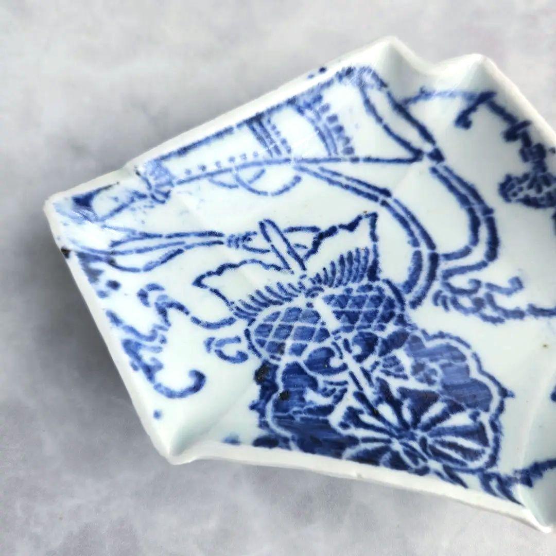 古伊万里　染付小皿　型紙摺　印判　軍配　上手　型物　骨董品　アンティーク　金継ぎ