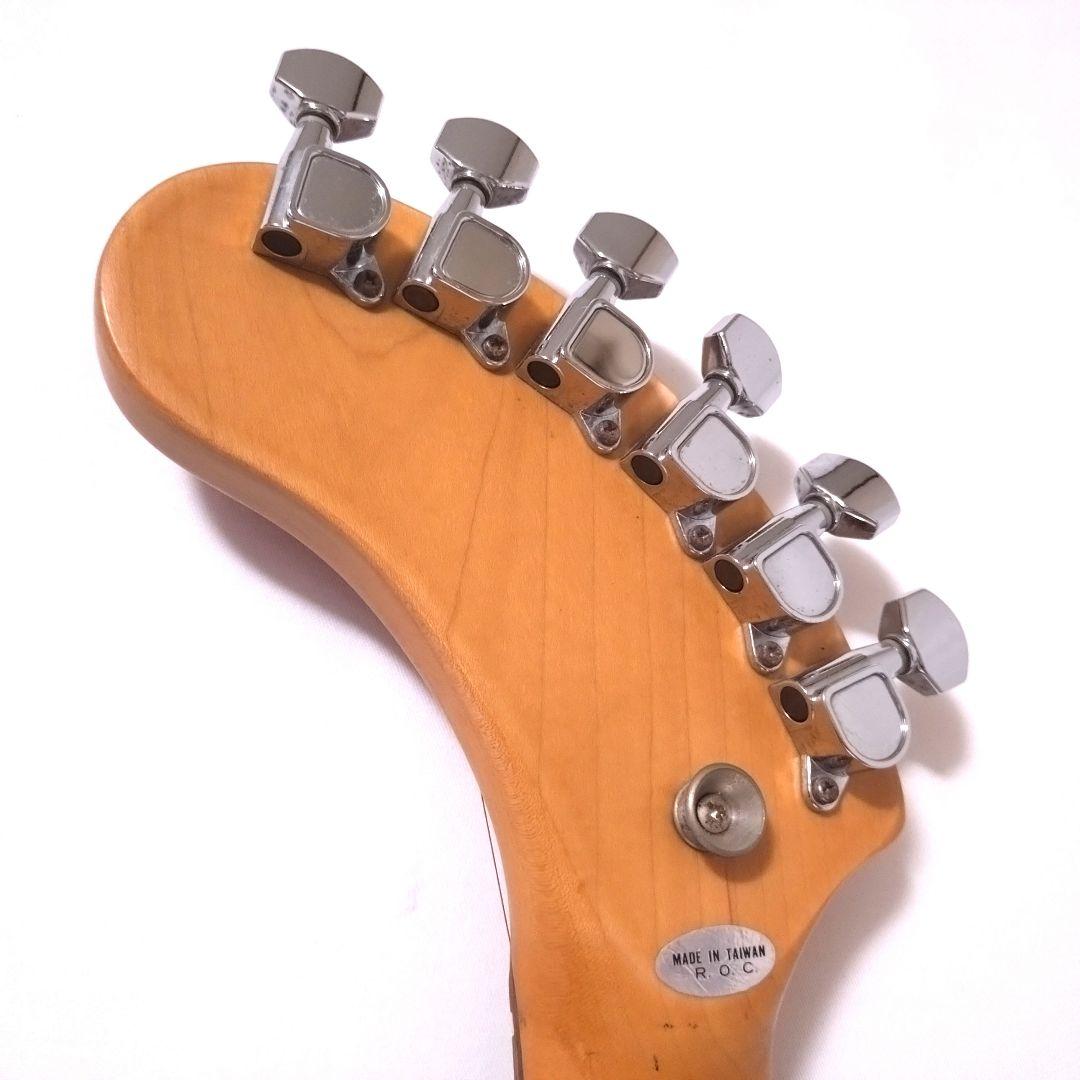 FERNANDES　フェルナンデス　ZO-3　レッド　コンパクト　アンプ内蔵