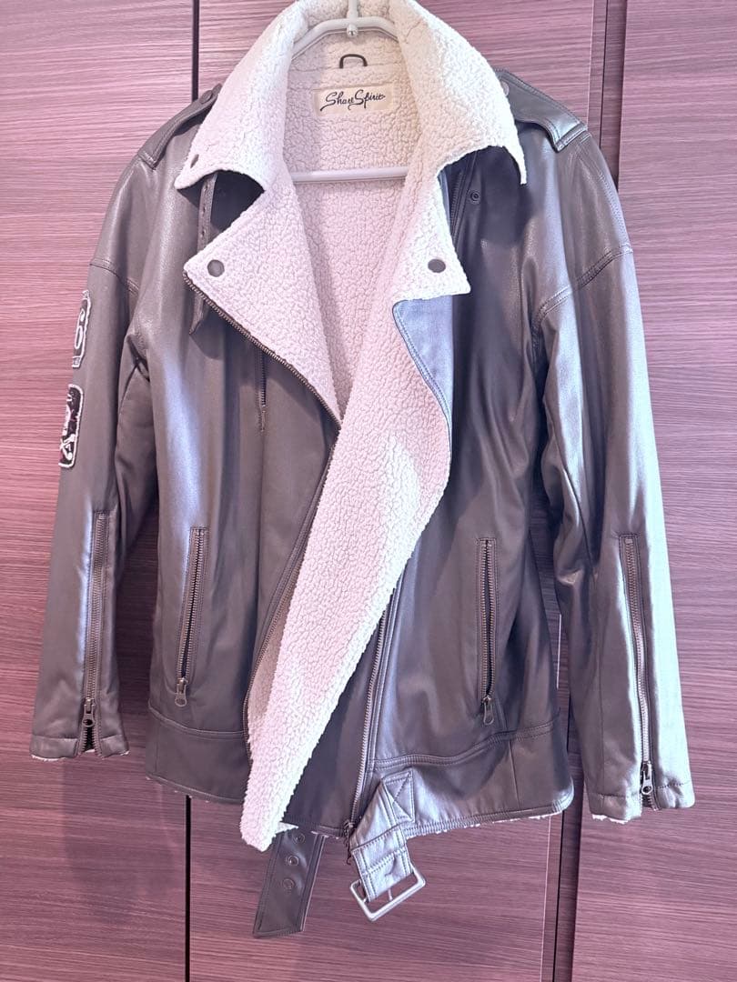 ブランドSHARESPIRIT グレー レザー シングルライダースジャケット