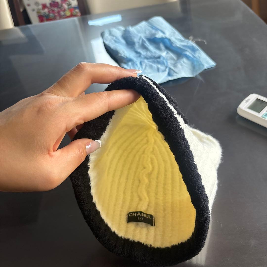 CHANEL アイボリー ブラック ニット帽