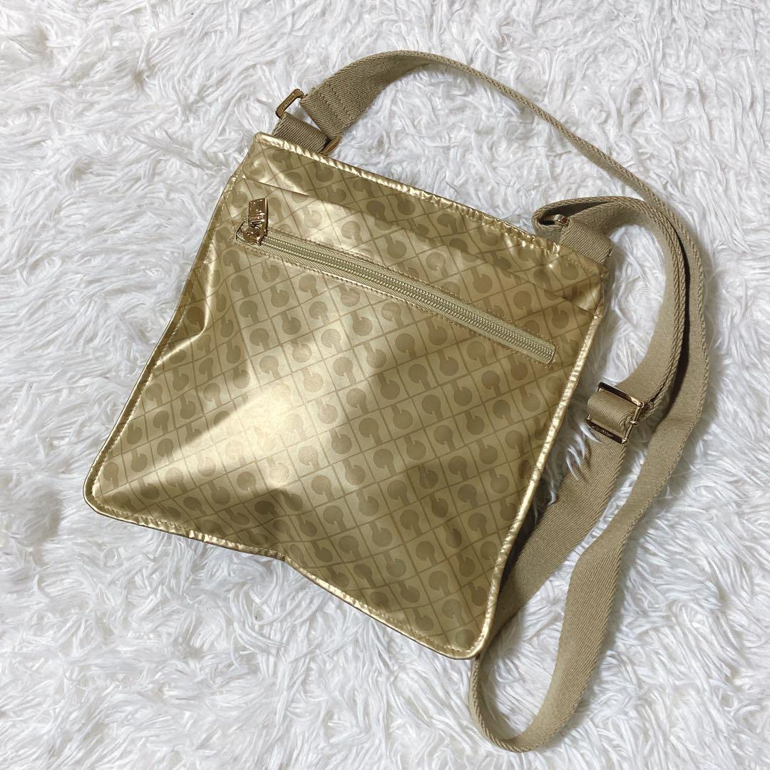 パック寿司 ⭐️ゲラルディーニ　ショルダーバッグ　ソフティ　肩掛け