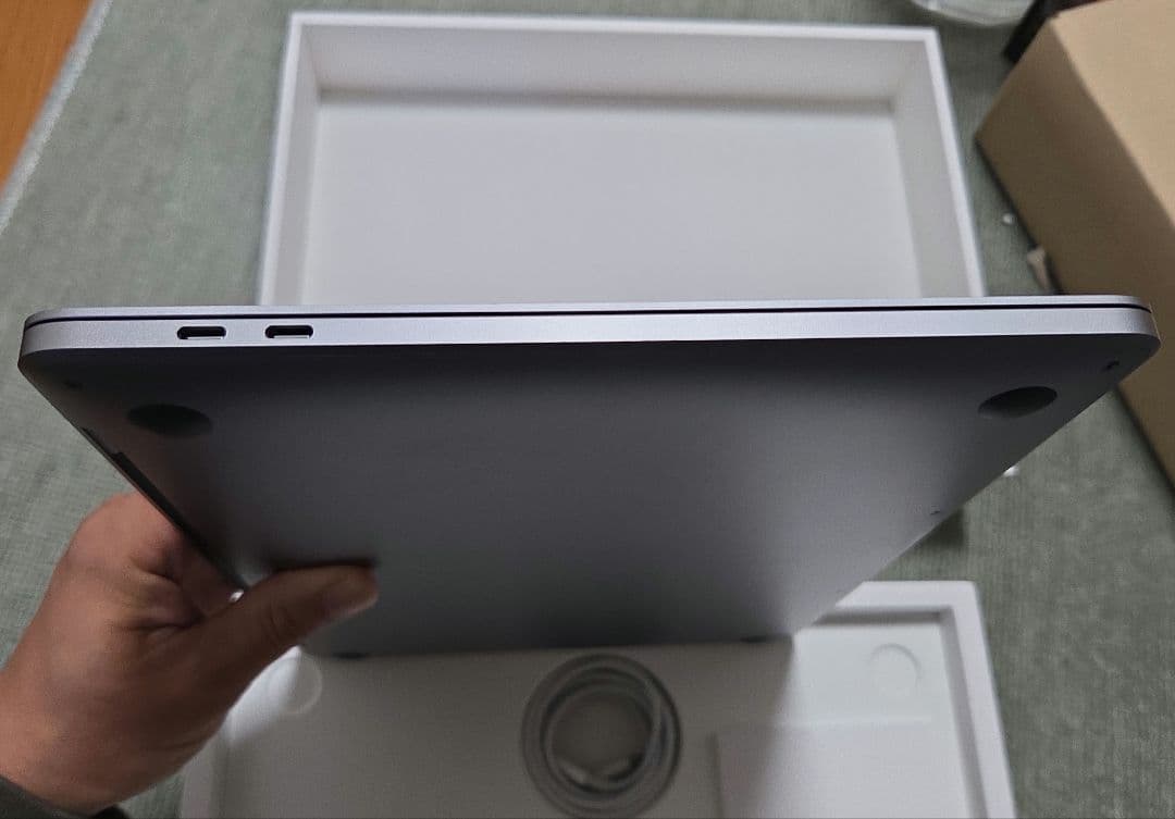 MacBook本体 Apple MacBook Pro M1 8G/512GB