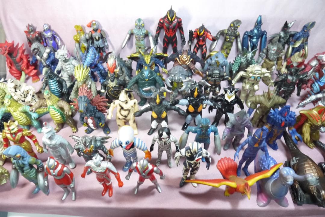 ウルトラ怪獣シリーズ　怪獣ソフビ　68体セット