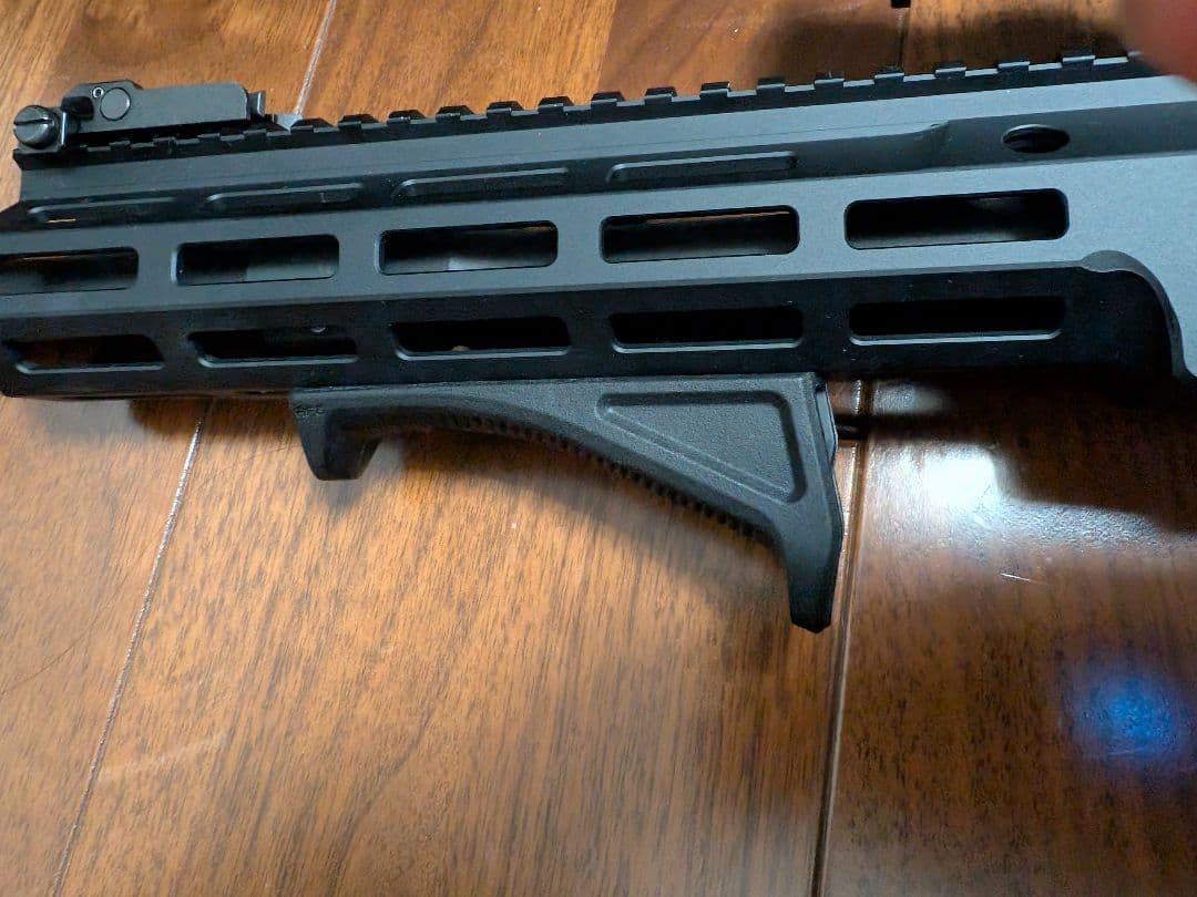 東京マルイ　次世代電動ガン箱付き美品　オマケ付き