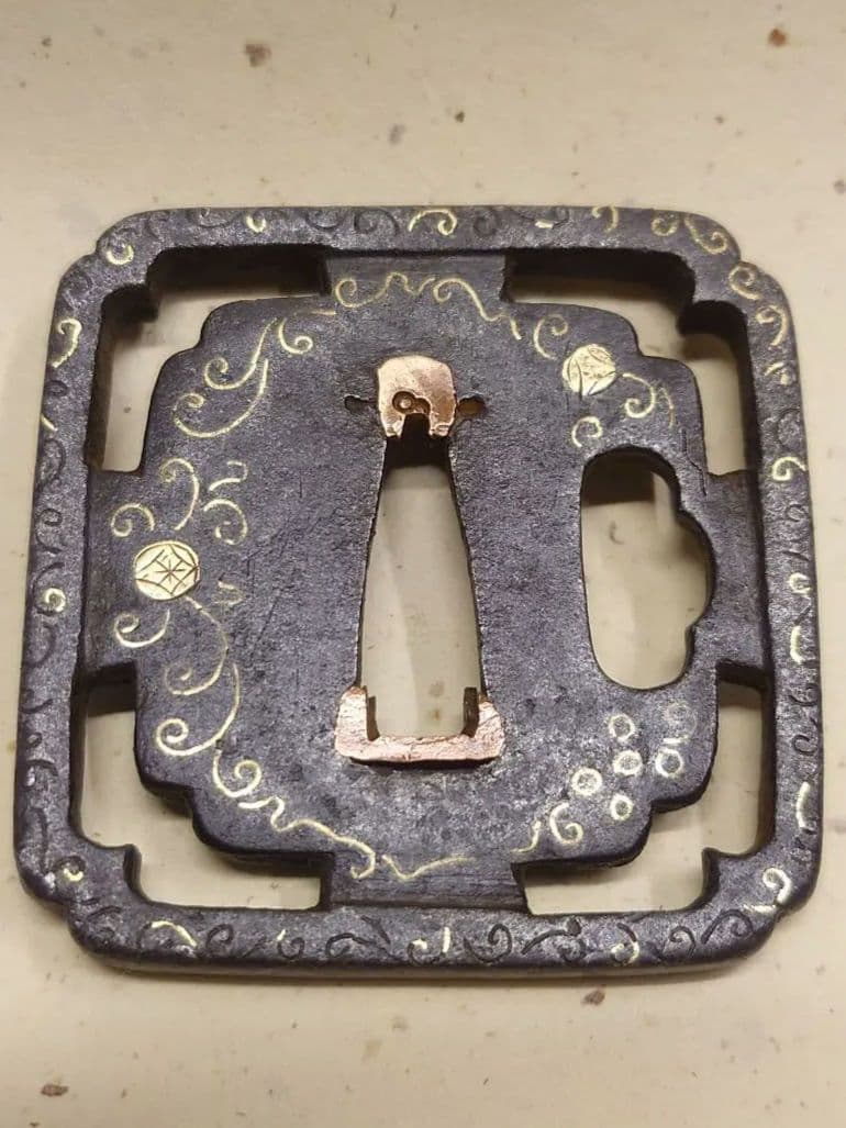 鉄鍔、四角形、金象嵌