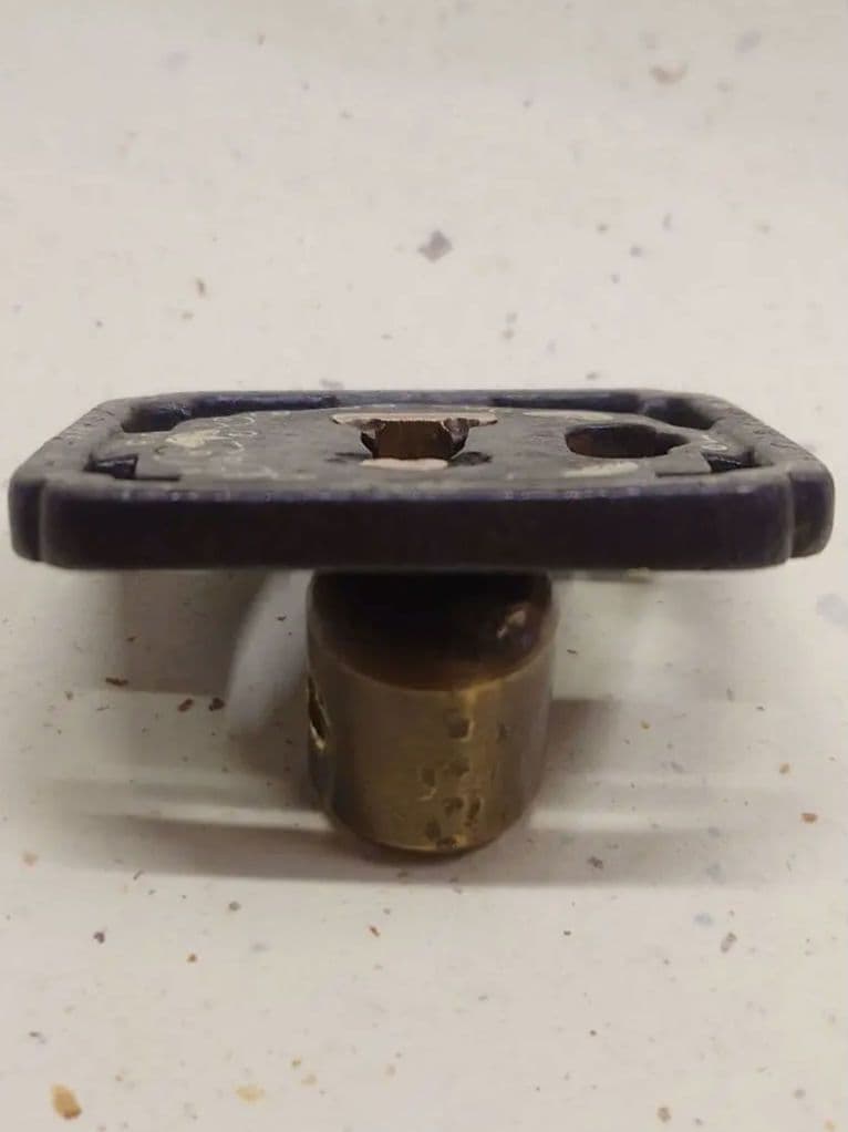 鉄鍔、四角形、金象嵌