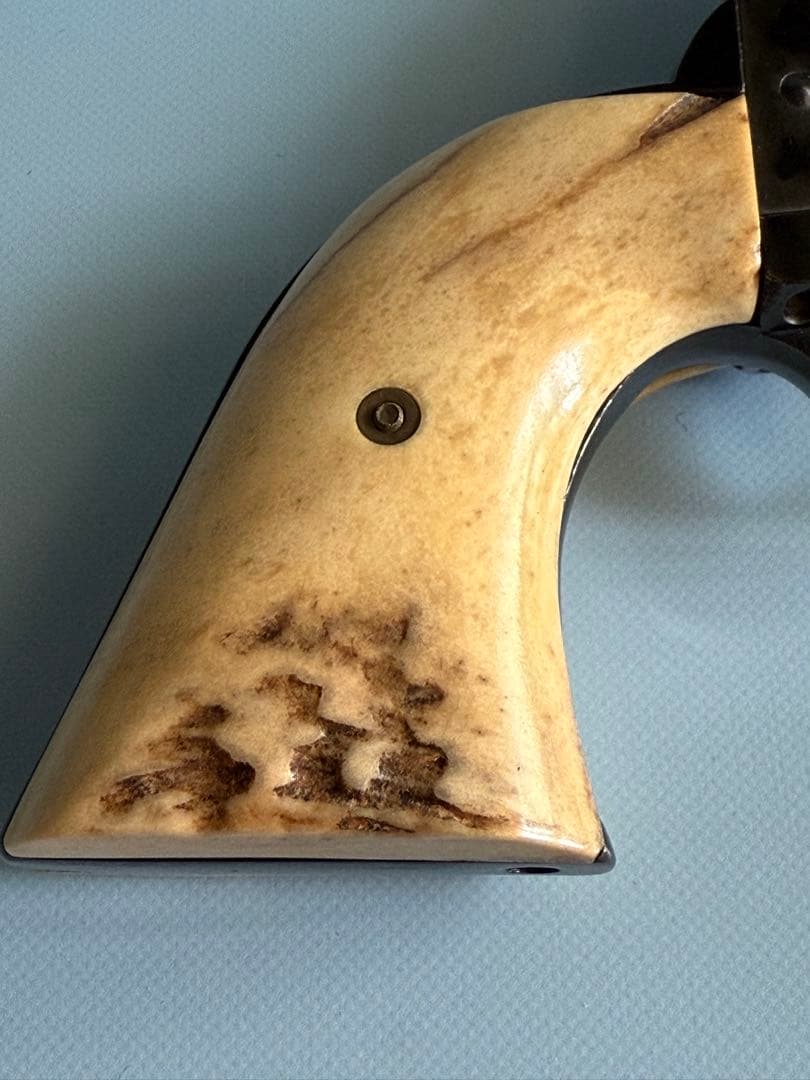 AJAX製　ハートフォードSAA 用スタックホーン（実物）グリップ