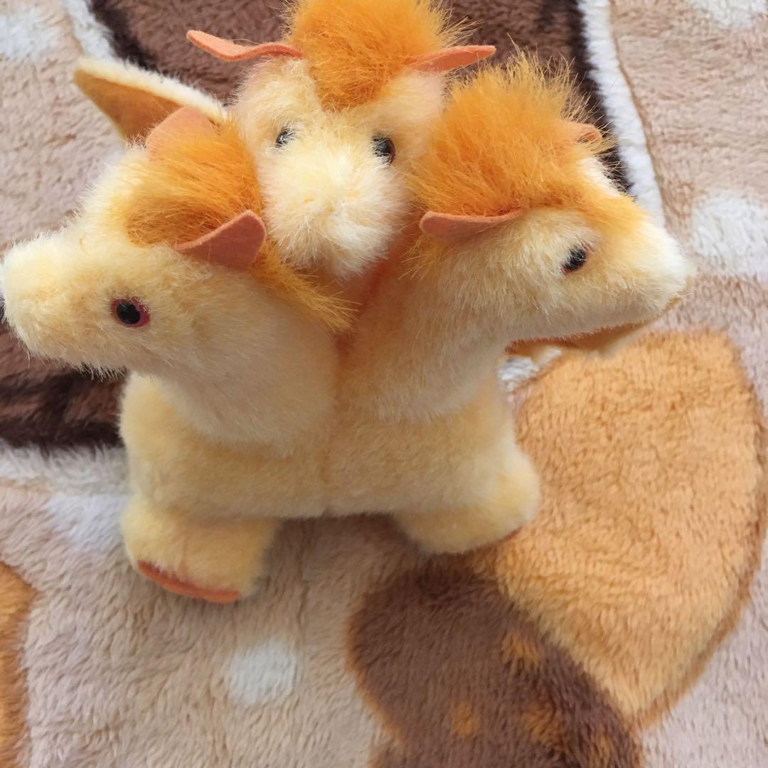 キングギドラ　ぬいぐるみ