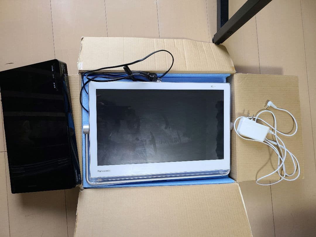 美品❗Panasonicポータブルテレビ❗録画タッチパネル❗ロング保証❗即決割引