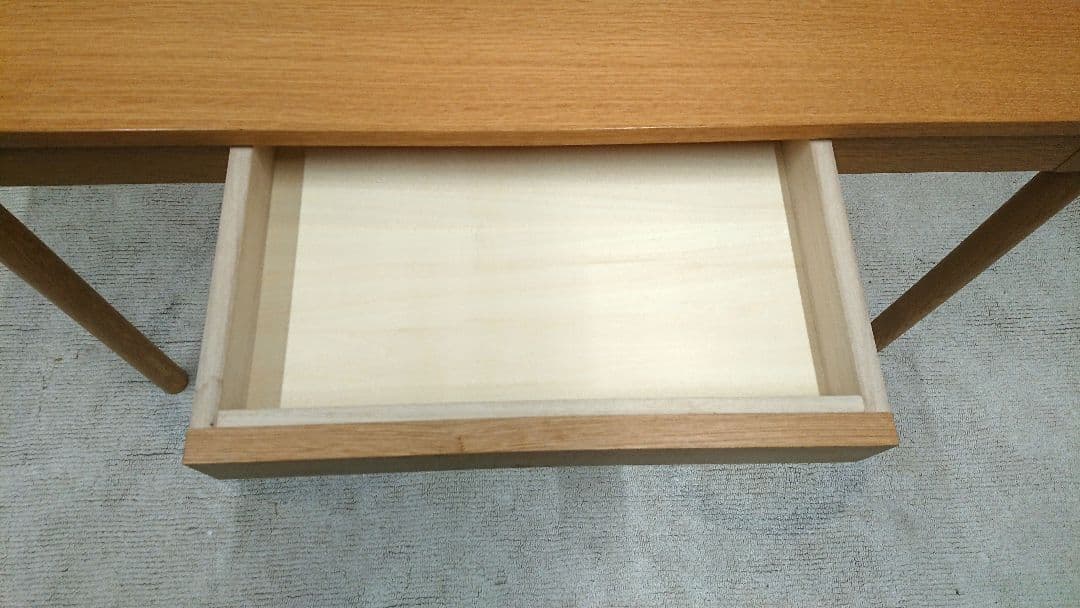 IDEE イデー STILT スティルト ダイニングテーブル