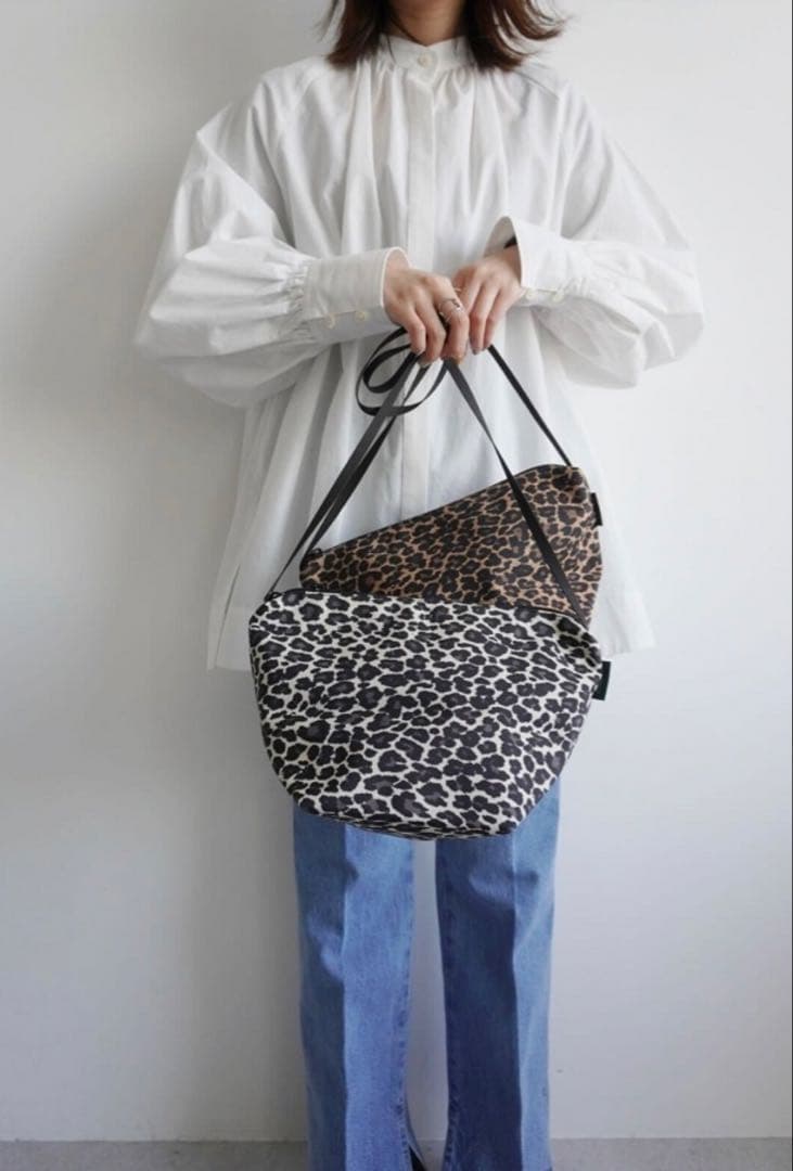 【新品】エルベシャプリエ ビッグポシェット パンサーブラン