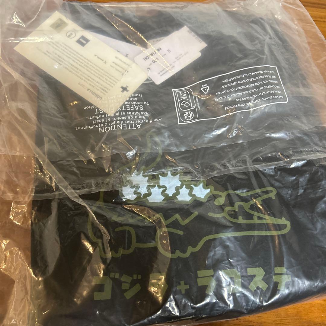 LACOSTE ゴジラ コラボ　Tシャツ