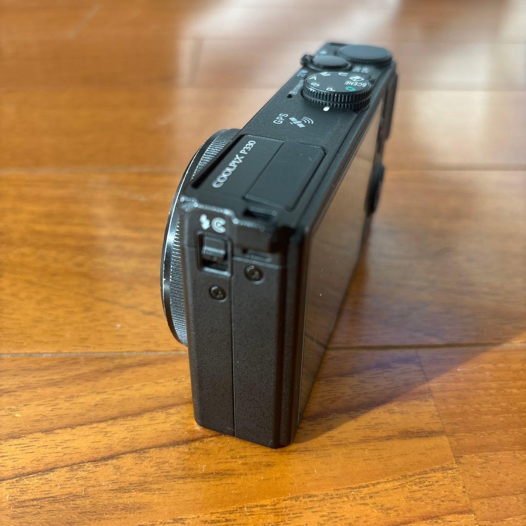 デジタルカメラ Nikon Coolpix P330