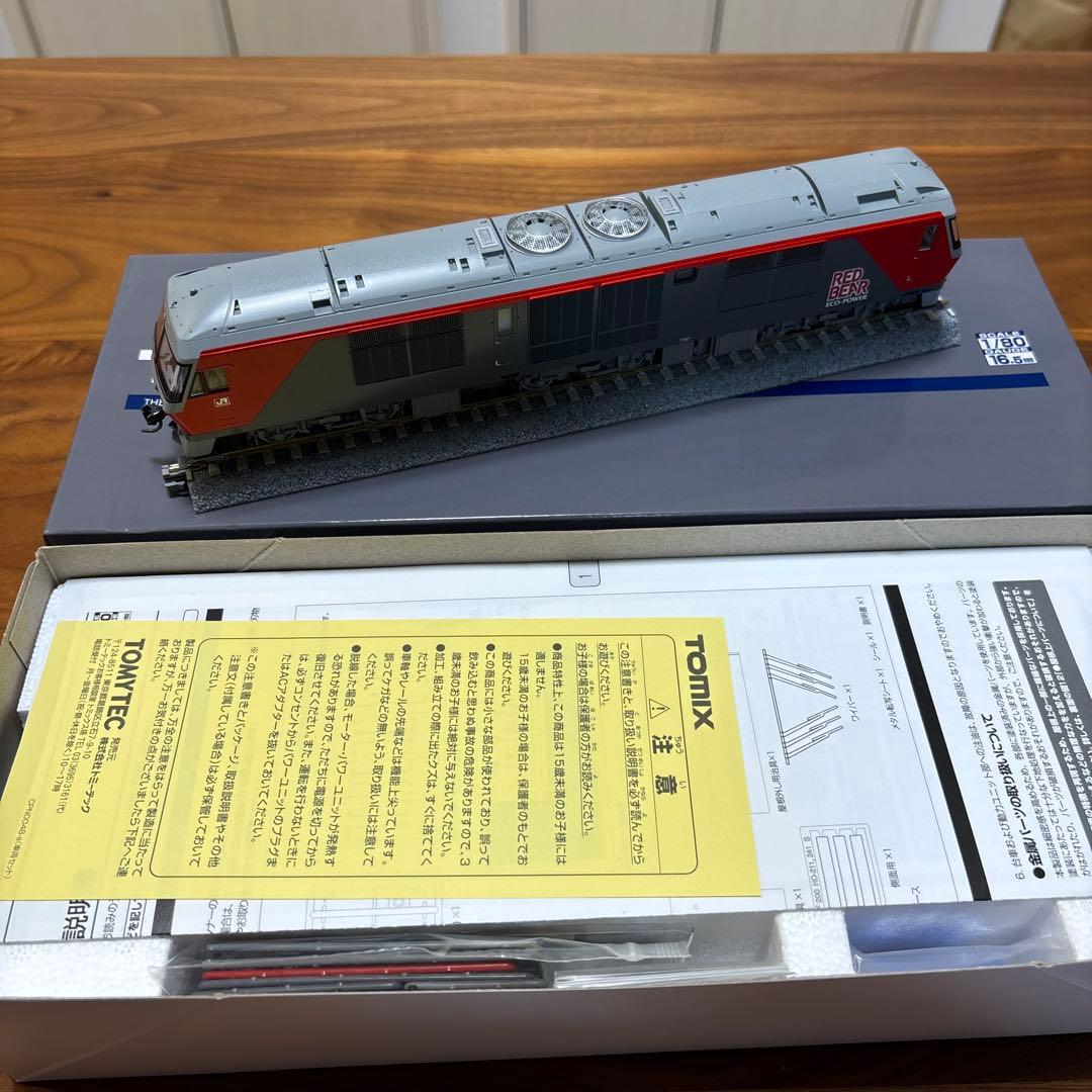 HOゲージ TOMIX JR DF200 200形ディーゼル機関車 HO-211