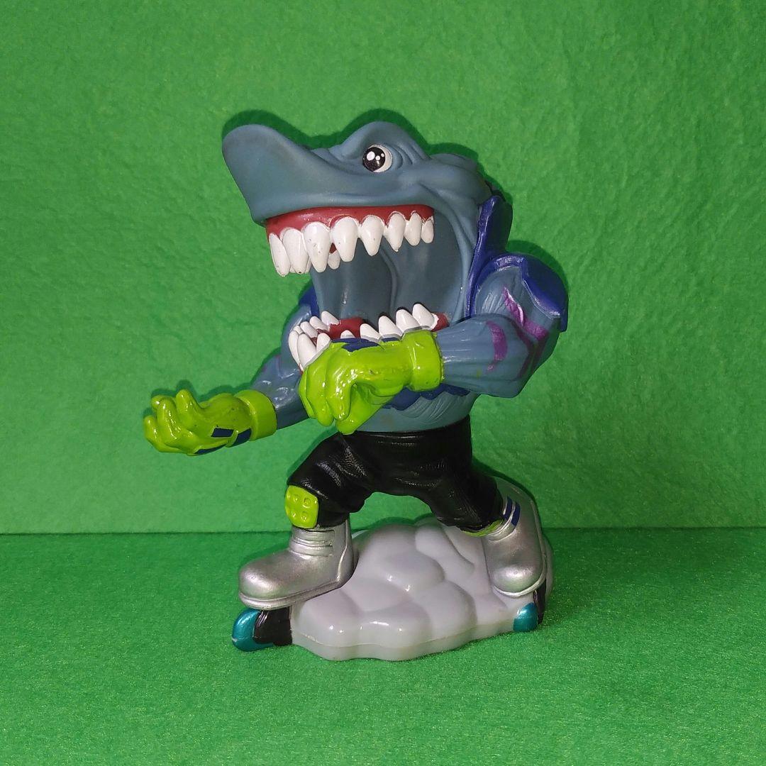 ストリートシャークス　ストリークス　フィギュア　マテル　アメトイ　2