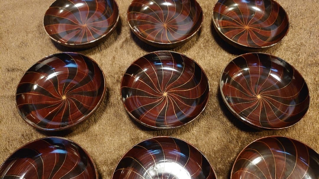 輪島塗　漆器　金蒔絵　蒔絵　ひねり文様　豆皿　菓子皿　９客