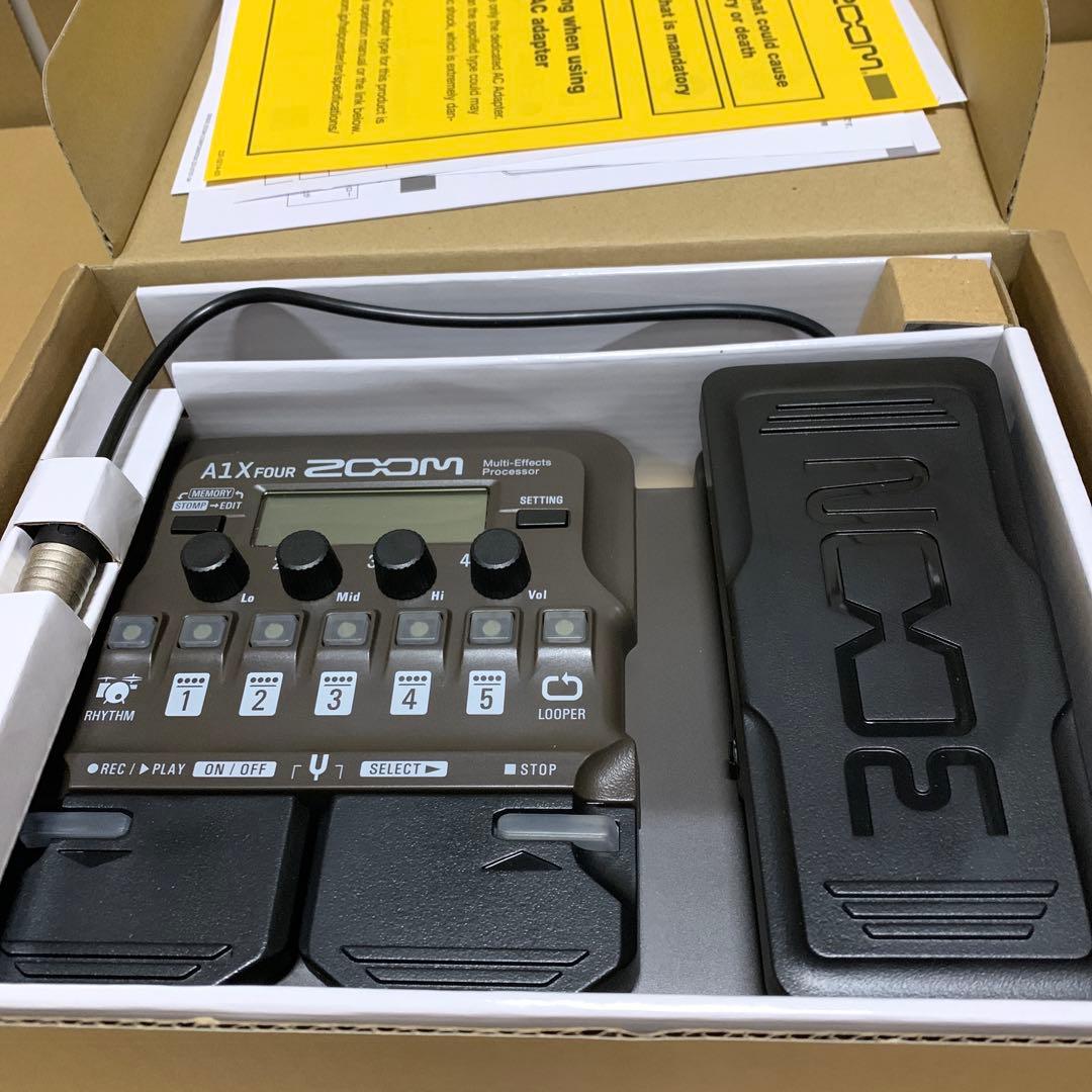 新品　ZOOM ズーム A1X FOUR アコースティック　マルチエフェクター