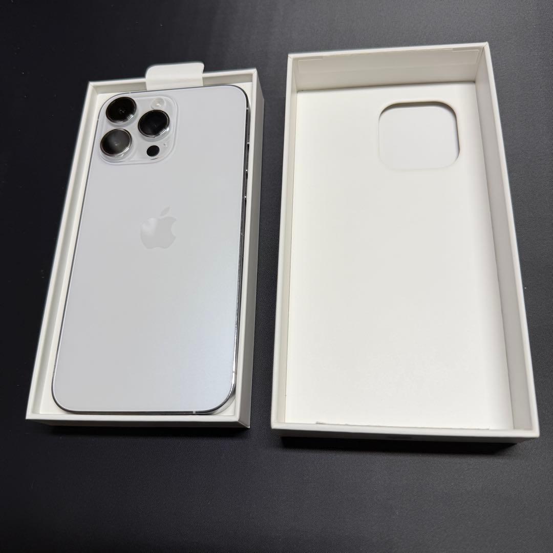 N*g様 画面アタリキズありApple iPhone 14 Pro Max 12