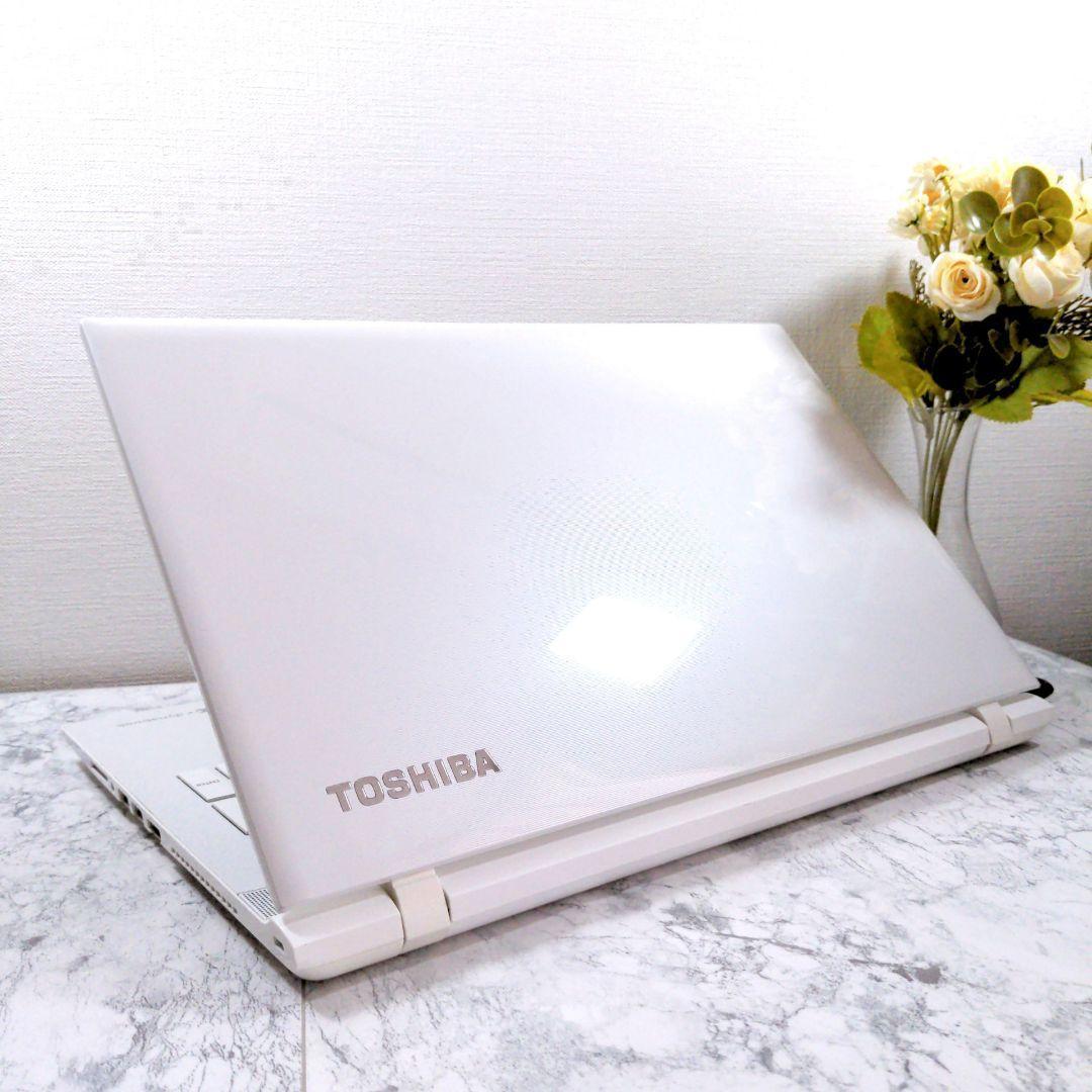 FT32 美品✨快適✨薄型ノートパソコン 8GB SSD WEBカメラ付PC