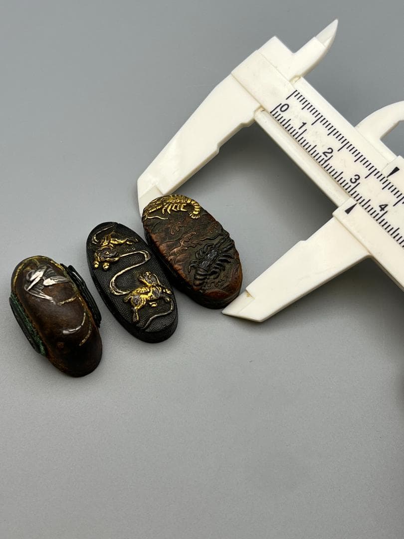 【海】江戸明治期　日本刀装具　獅子　蝦図　金象嵌　縁頭　3点　骨董品　美術品