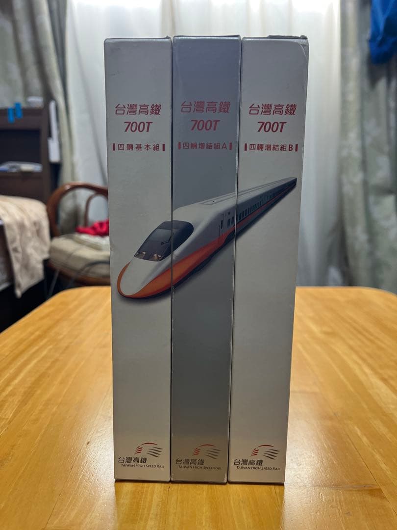 台湾高鉄 700T Nゲージ12両セット（開業記念現地仕様パッケージ）