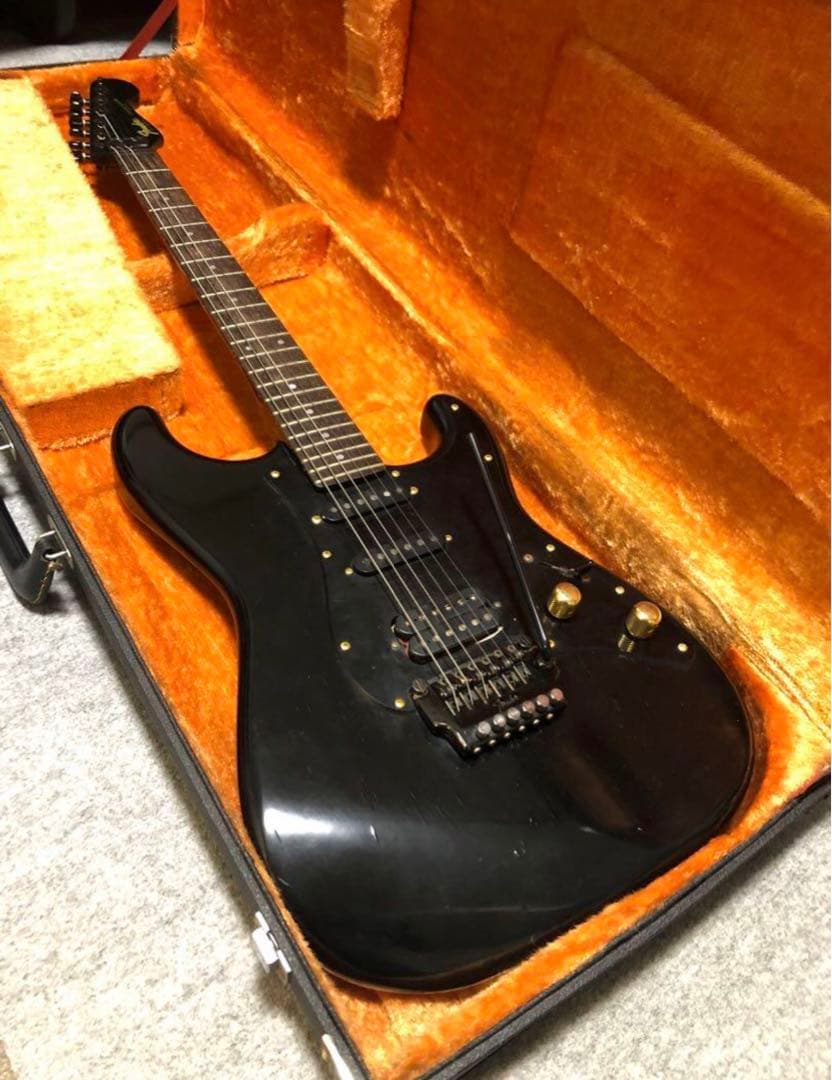 Fender Japan BOXER Series ST-556 ハードケース