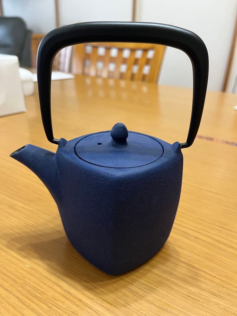 菊地保寿堂　鋳鉄製鉄瓶