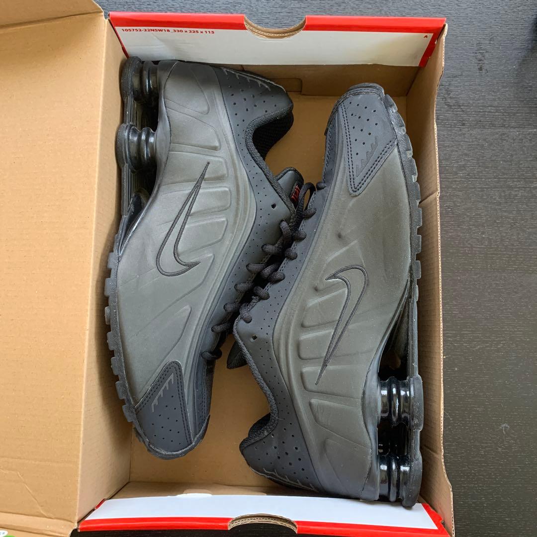 NIKE SHOX R4 ブラック 10 (UK)