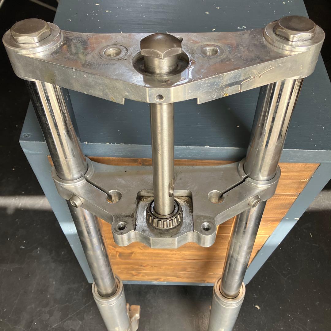 ショベルヘッド41パイ　レイク付きフロントフォーク