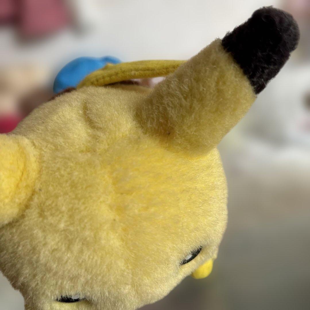 初期ピカチュウ ぬいぐるみ  しゃべりません