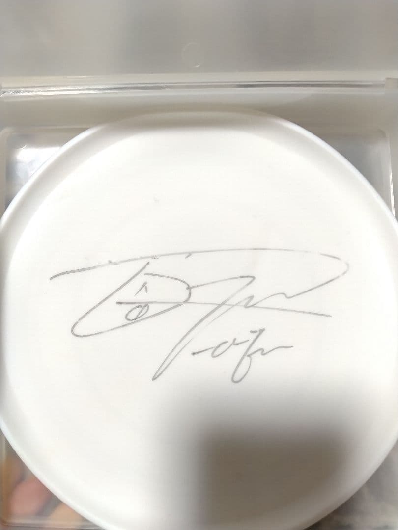 SHINee オニュ　直筆 サイン　トレカ　香水　チェキ