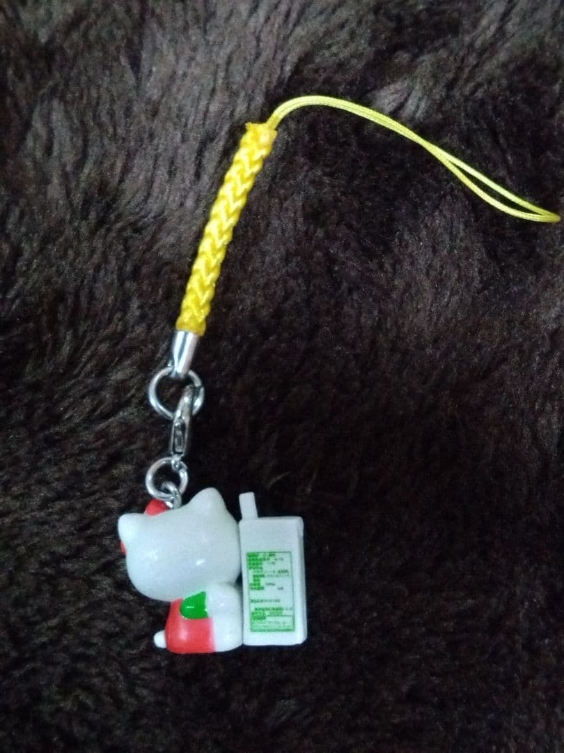 ハローキティ ヤクルト ミルミル ストラップ