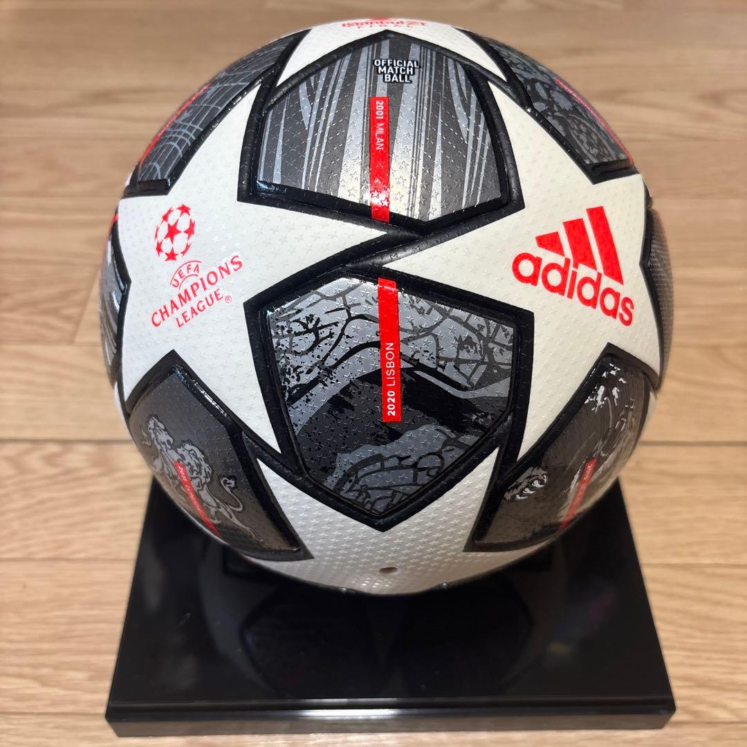 サッカーボール　フィナーレ　公式球　20-21シーズン　チャンピオンズリーグ