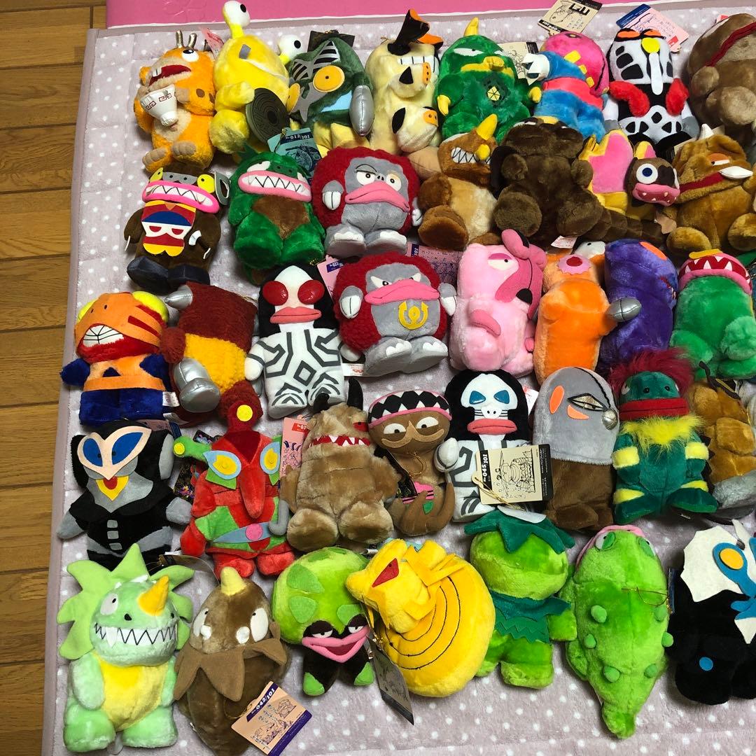 ウルトラ怪獣101ぬいぐるみ91体＋ゴールドバルタン、ゼットン、隊員2体